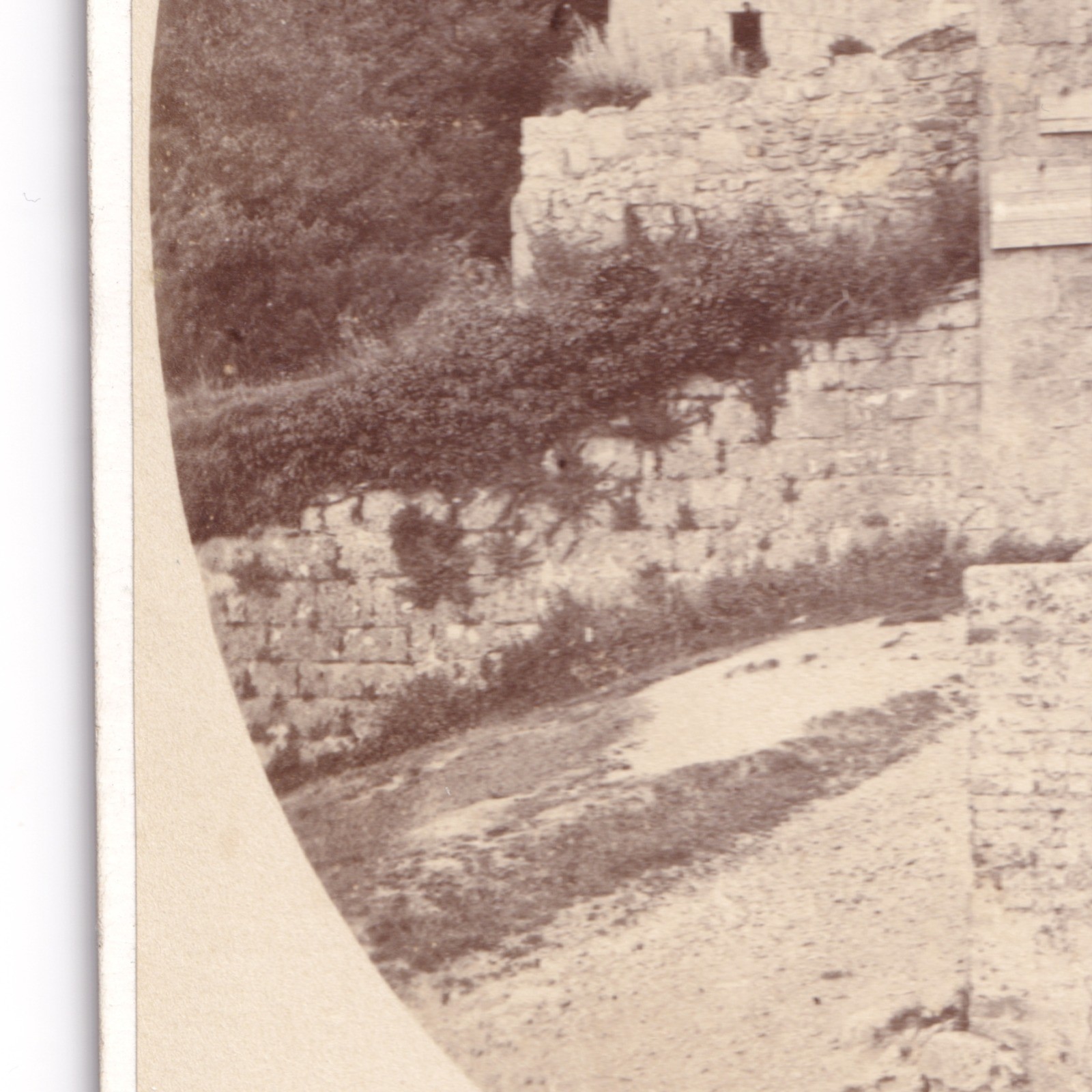 Cabinet Card: Cabinet Card: Carisbrooke Castle, Isle of Wight.: catalogue image 9