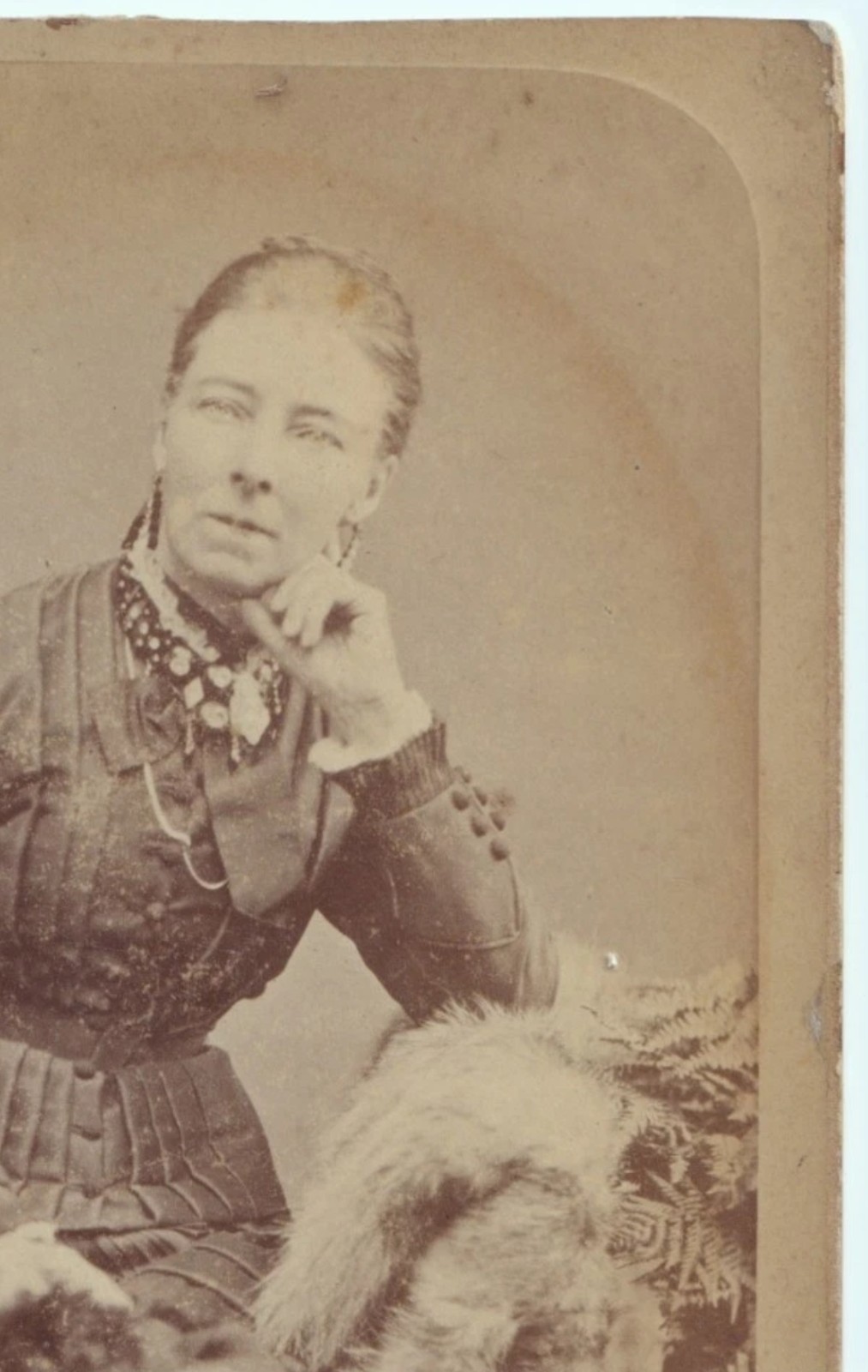 Cabinet Card: Cabinet Card: Chancellor, Dublin. Possibly Identified. HELENA BULWER.: HELENA BULWER, Bulwer: catalogue image 6