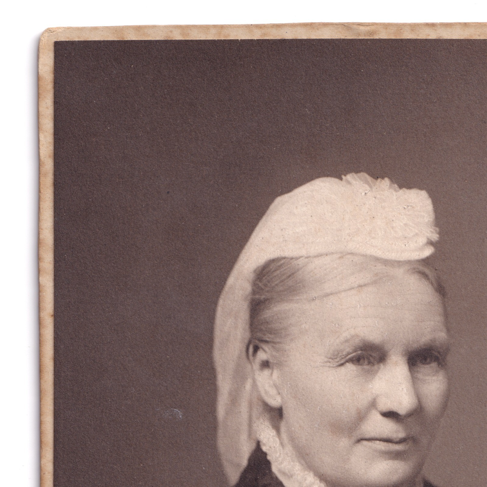 Cabinet Card: Cabinet Card: Elliott & Fry, Woman Wearing Day Cap, Dark Outfit.: catalogue image 4