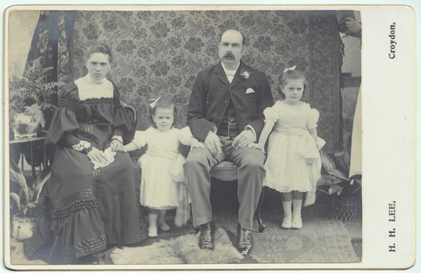 Cabinet Card: Cabinet Card: Family Portrait, Parents with Children, H. H. Lee Card, Croydon: catalogue image 1