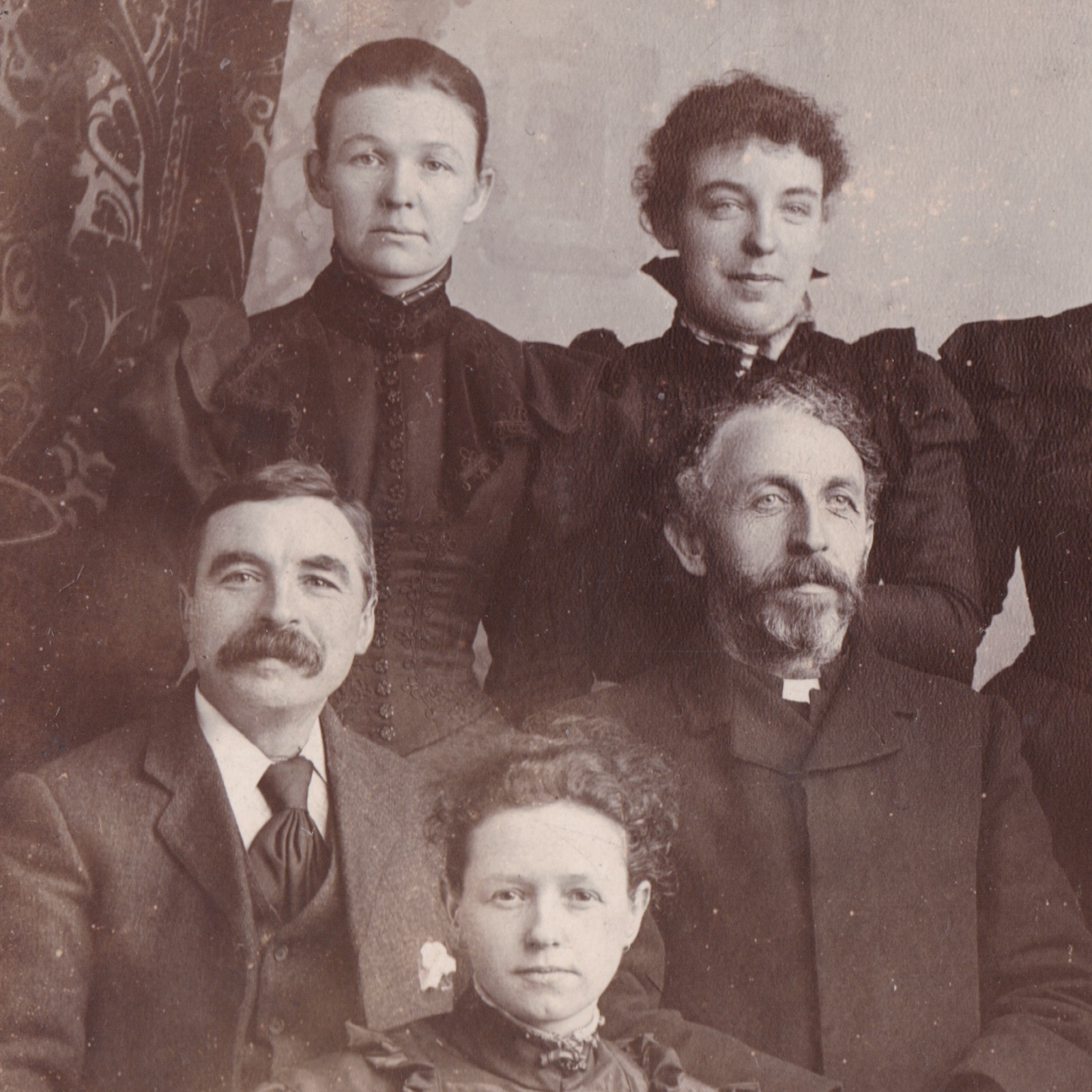 Cabinet Card: Cabinet Card: Large Family Portrait. Williams and Williams Card.: catalogue image 6