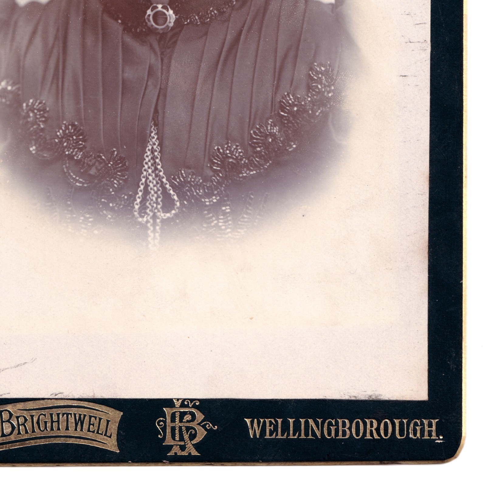 Cabinet Card: Cabinet Card: Portrait of a Woman, Leonard Brightwell, Wellingborough Card.: catalogue image 5