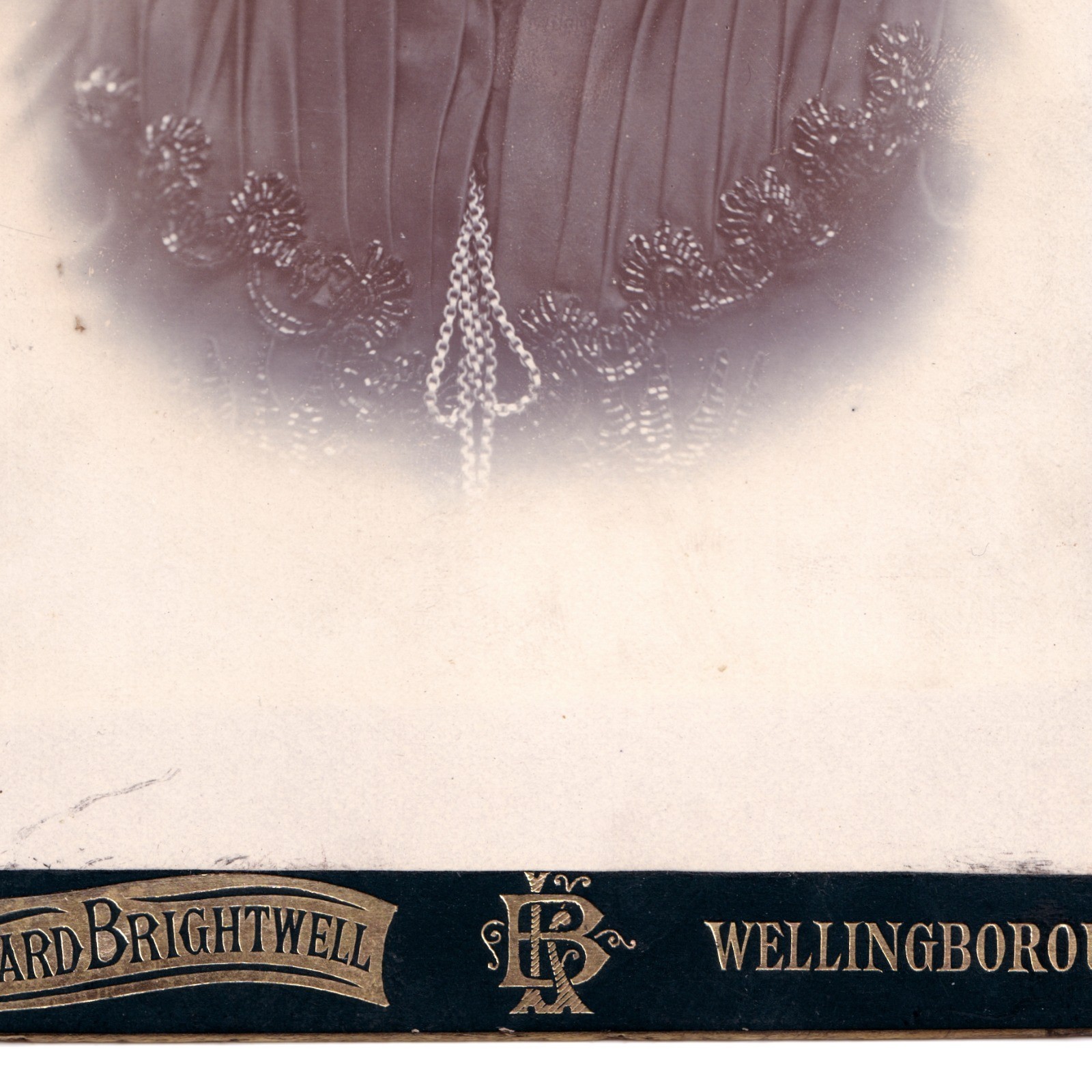Cabinet Card: Cabinet Card: Portrait of a Woman, Leonard Brightwell, Wellingborough Card.: catalogue image 8