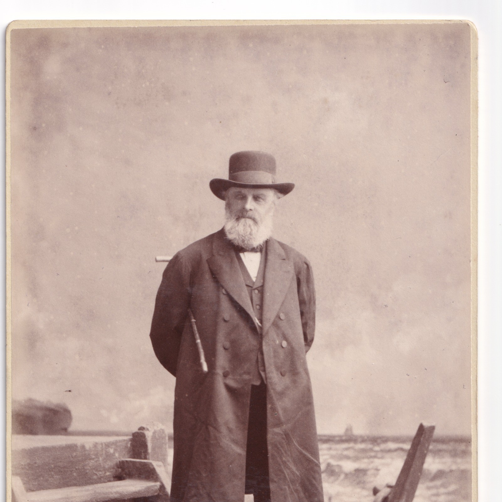 Cabinet Card: Cabinet Card Portrait of Isaac Briggs, Wakefield Connection. Bara, AYR. N.B Card: Briggs: catalogue image 10