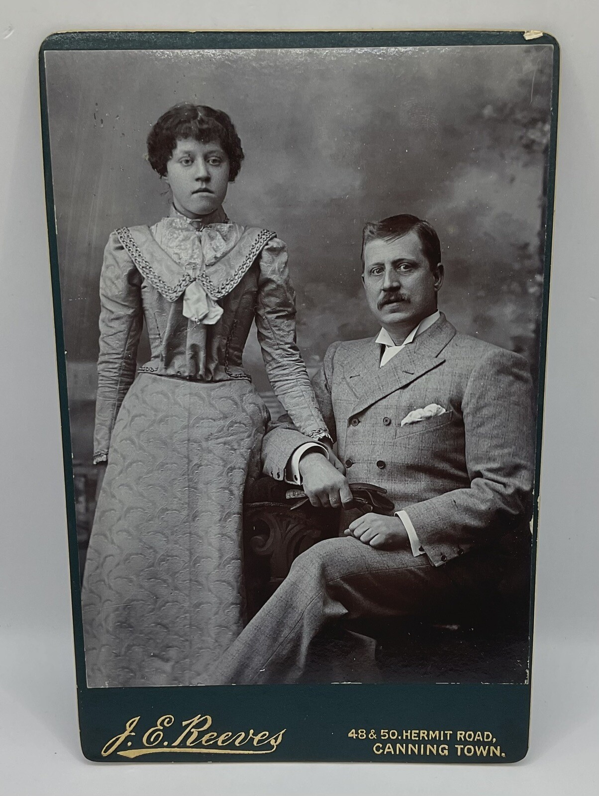 Cabinet Card: Cabinet Card: Smartly Dressed Couple, Man, Woman, Reeves, Canning Town.: catalogue image 1