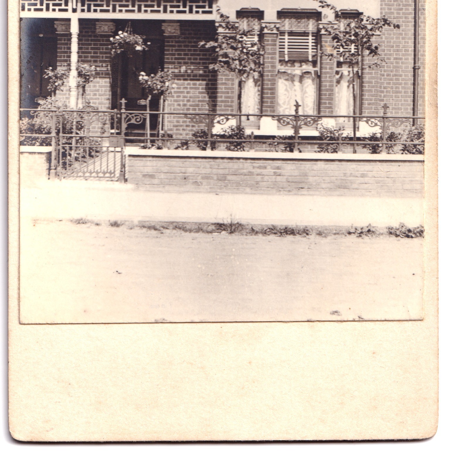 CDV: CDV: House Front, Possibly Hounslow.: catalogue image 7
