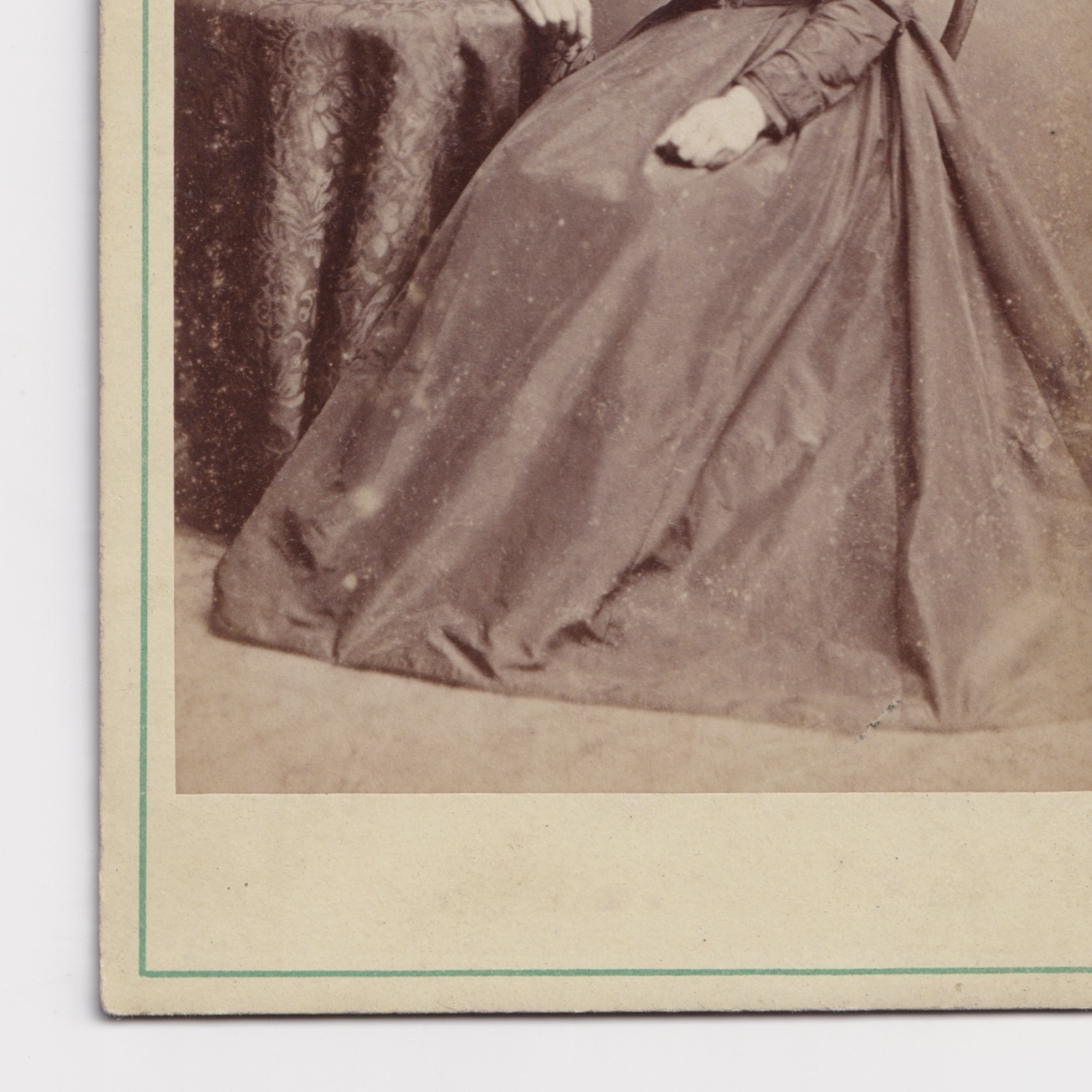 CDV: CDV: I.W. Findlow & Nephew, Leamington. Seated Woman.: catalogue image 6