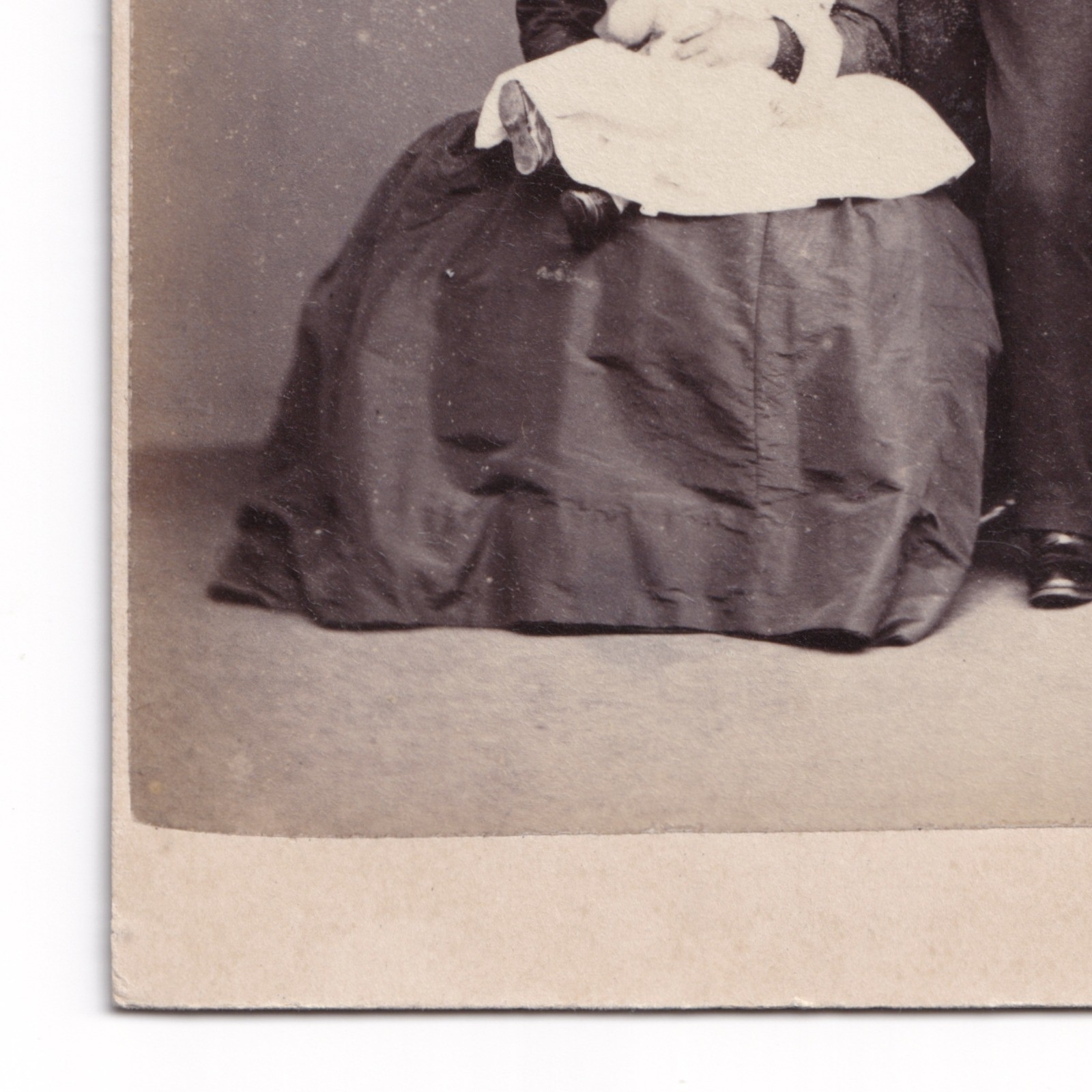 CDV: CDV, J. Ballantine Card, Cumnock. Man, Woman and Baby Portrait.: catalogue image 9