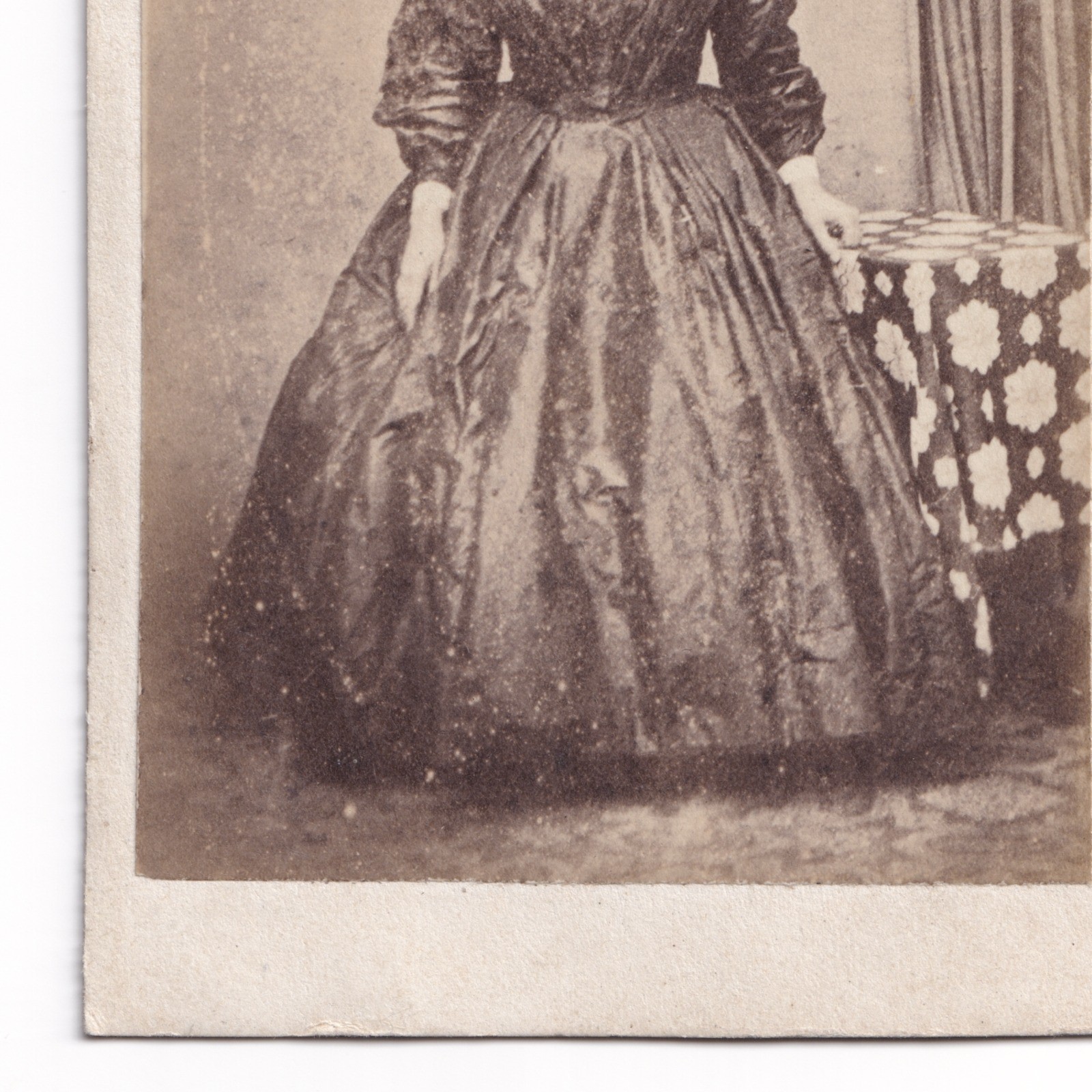CDV: CDV: London & Provincial. Copied By: Woman in Full Dress.: catalogue image 7