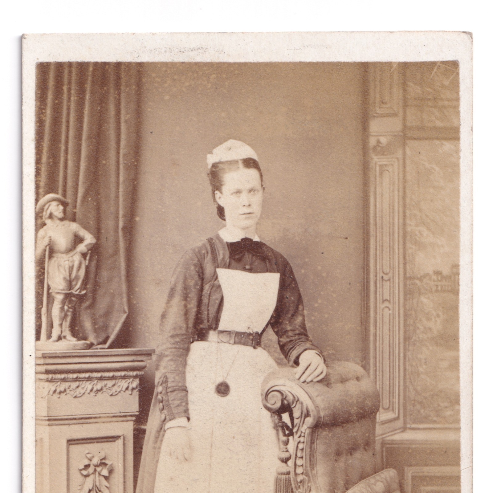 CDV: CDV: Maid or Nurse, Charles Wilson Card, Newcastle on Tyne.: catalogue image 4