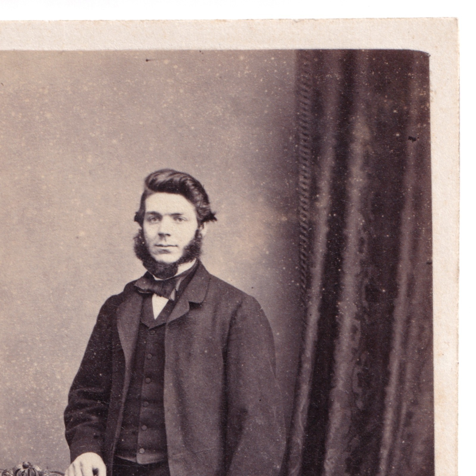 CDV: CDV, Man in Formal Dress, Top Hat, Ornate Chair, London School of Photography.: catalogue image 4