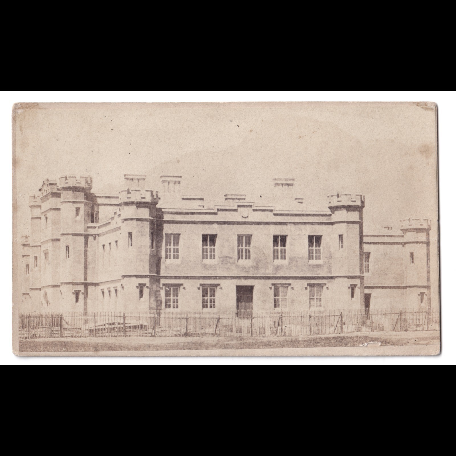 CDV: CDV: New Somerset Hospital, near Cape Town, Cape of Good Hope: catalogue image 1