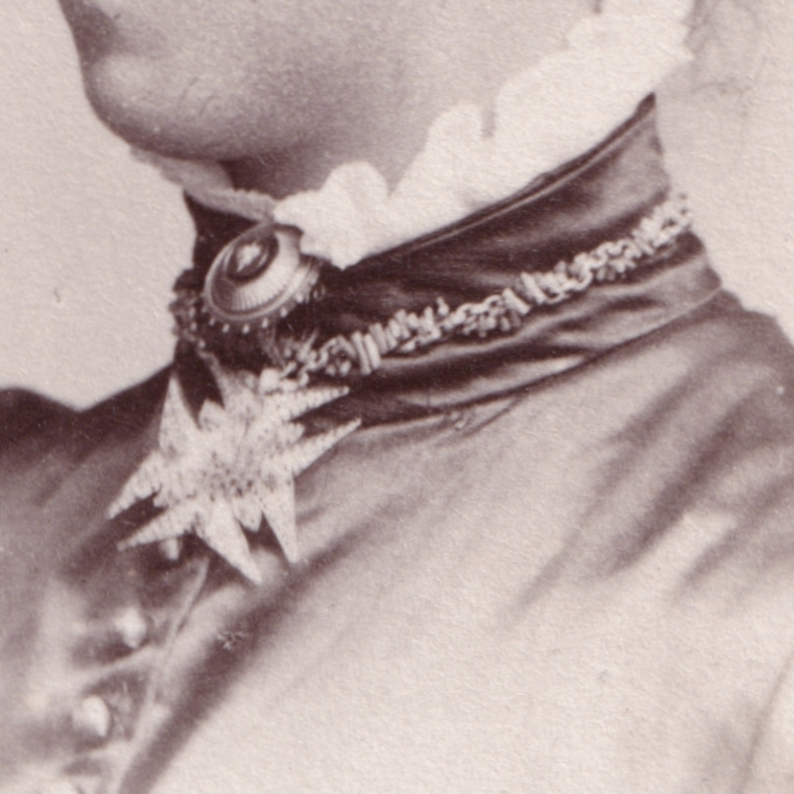 CDV: CDV: Russell & Sons Card, London. Elegant Young Woman Wearing Jewellery.: catalogue image 3