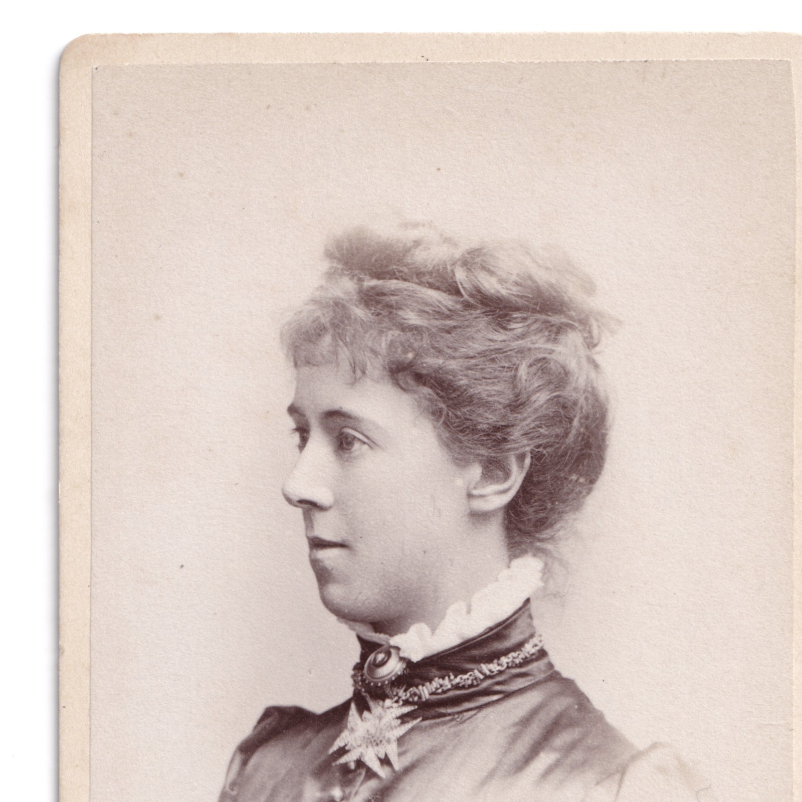 CDV: CDV: Russell & Sons Card, London. Elegant Young Woman Wearing Jewellery.: catalogue image 5