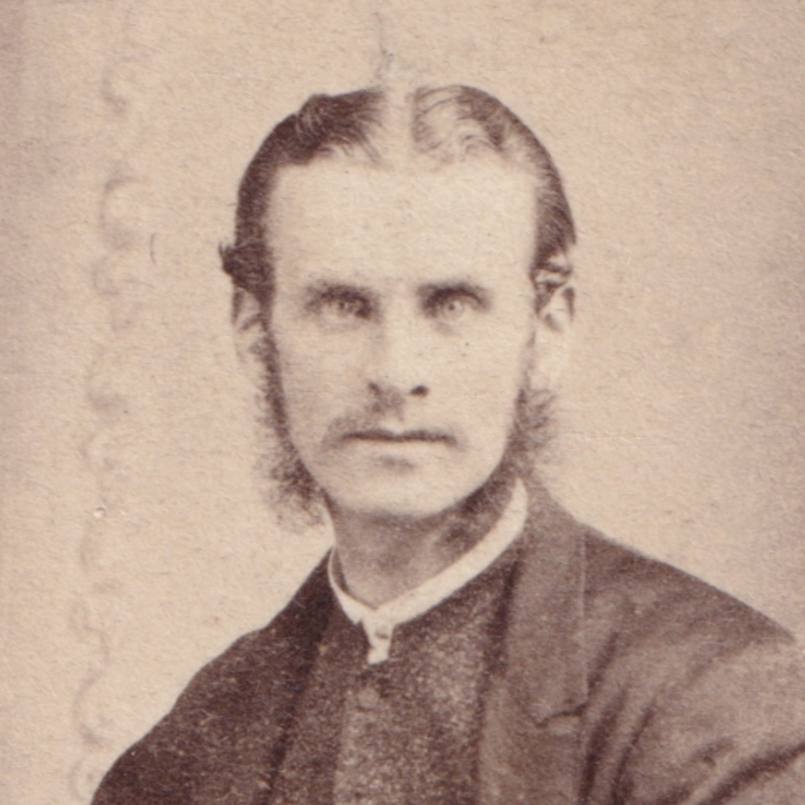 CDV: CDV: Walter Smith Card, Ipswich. Man sat at Desk.: catalogue image 2