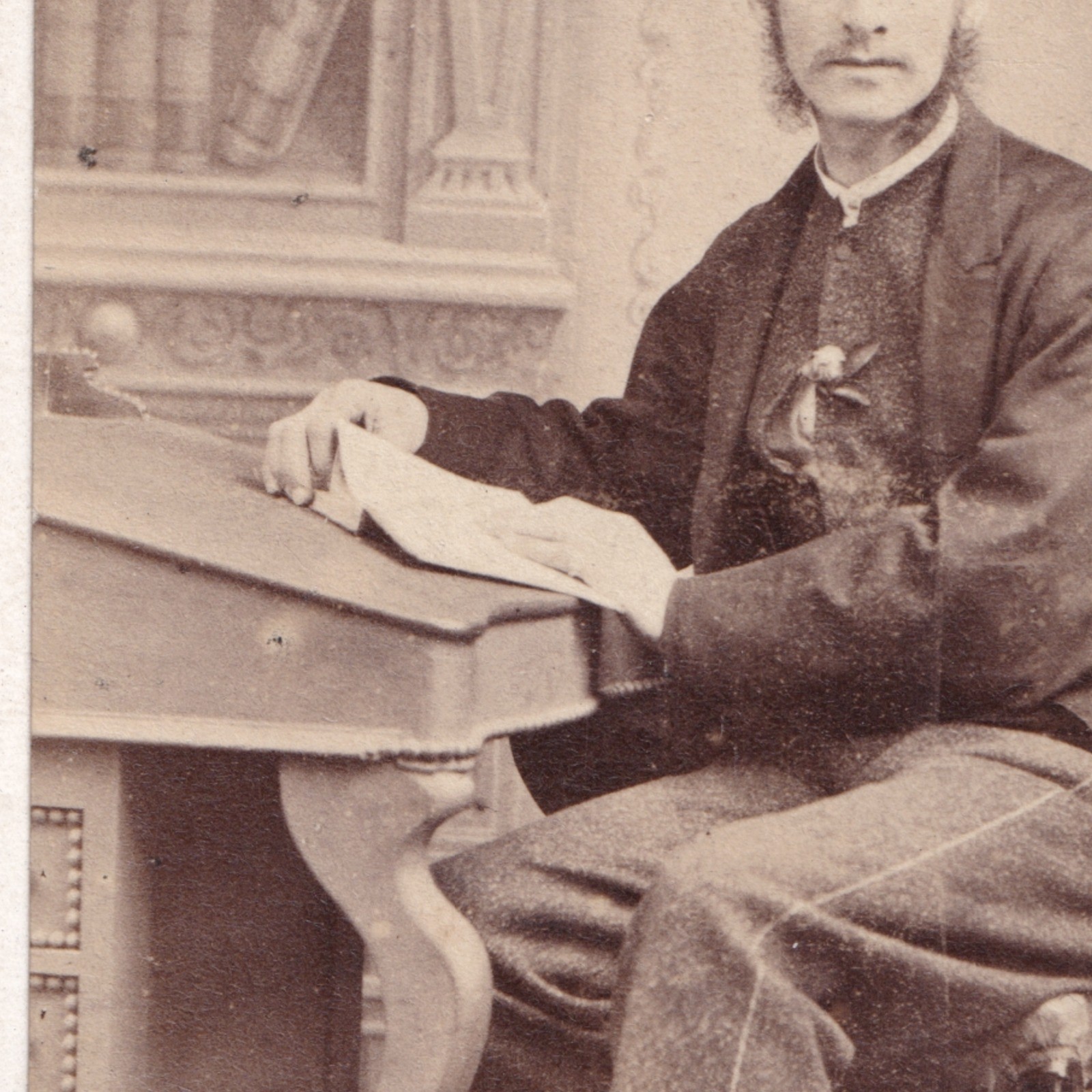 CDV: CDV: Walter Smith Card, Ipswich. Man sat at Desk.: catalogue image 9