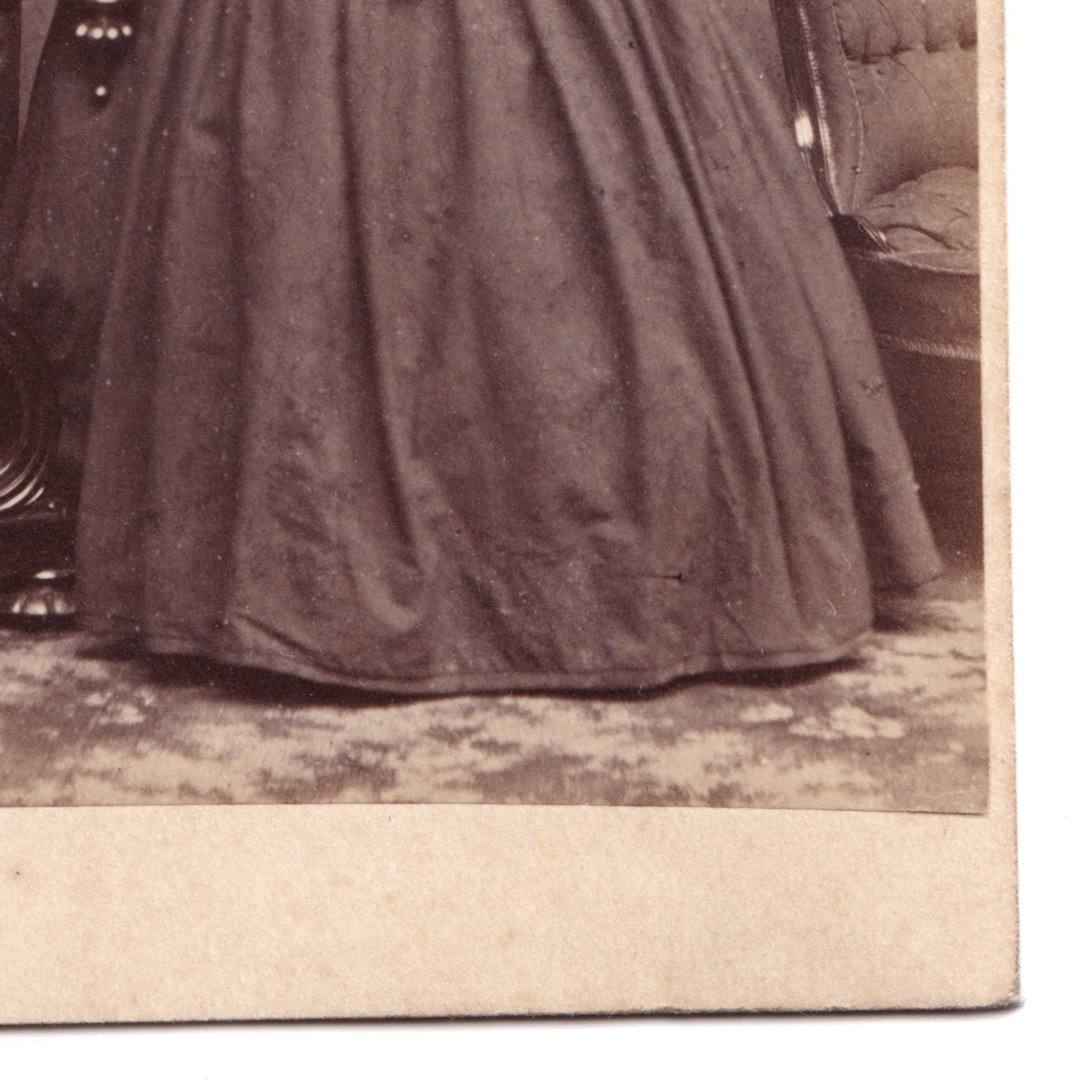CDV: CDV: Young Female, Glasgow Photographic Company. 33 Bath Street.: catalogue image 6
