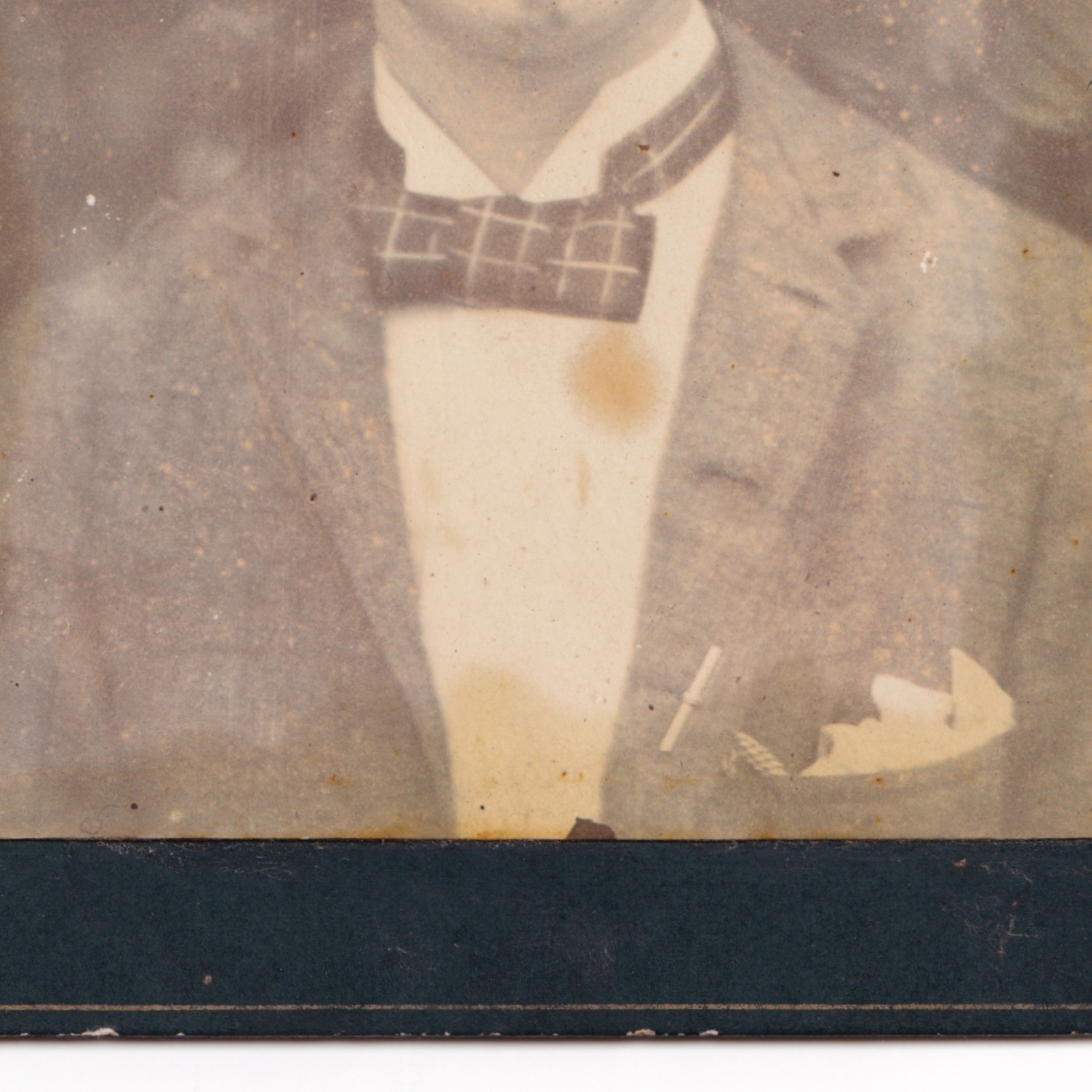 CDV: UNSOLVED CDV: Man in Promotional or Novelty Top Hat. EHG, First Class.: catalogue image 12