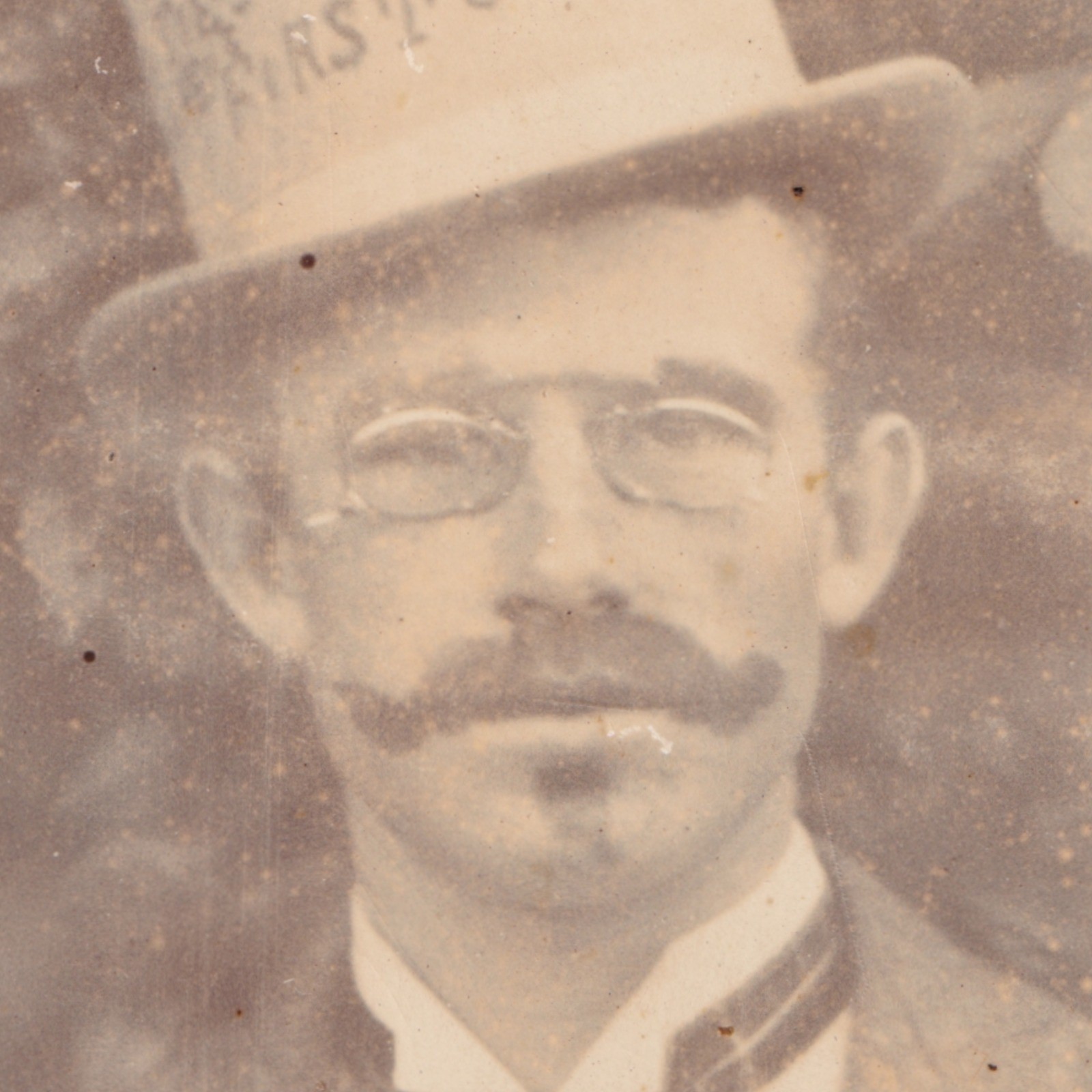 CDV: UNSOLVED CDV: Man in Promotional or Novelty Top Hat. EHG, First Class.: catalogue image 14
