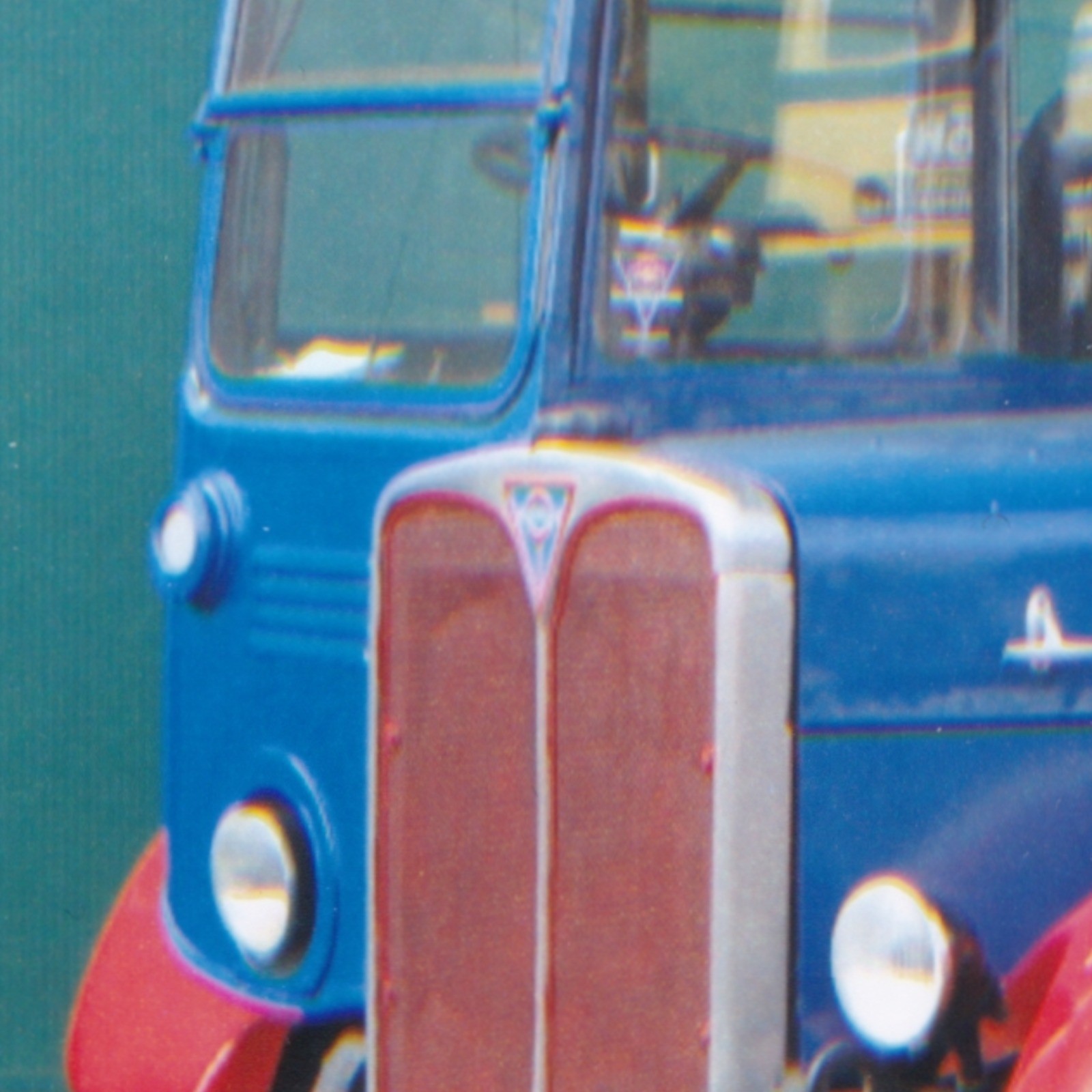 Photograph: Photograph: Vintage Bus, Reg KLB 596, CLEMERSONS Leicester, Loughborough Advert.: catalogue image 4