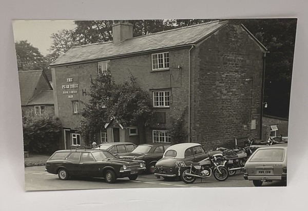 Photograph: Photograph, Pear Tree Pub, Hook Norton, Classic Cars Parked Outside.: catalogue image 1