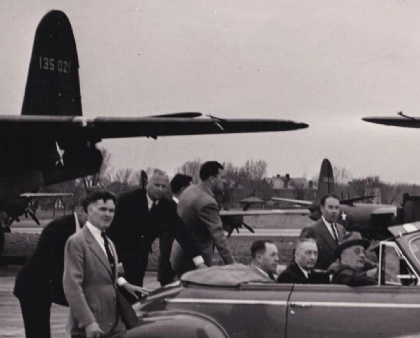 Photograph: Photograph President Roosevelt & Car, Glenn L. Martin Plant, 1943: catalogue image 2