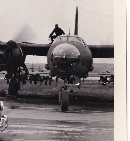 Photograph: Photograph President Roosevelt & Car, Glenn L. Martin Plant, 1943: catalogue image 6