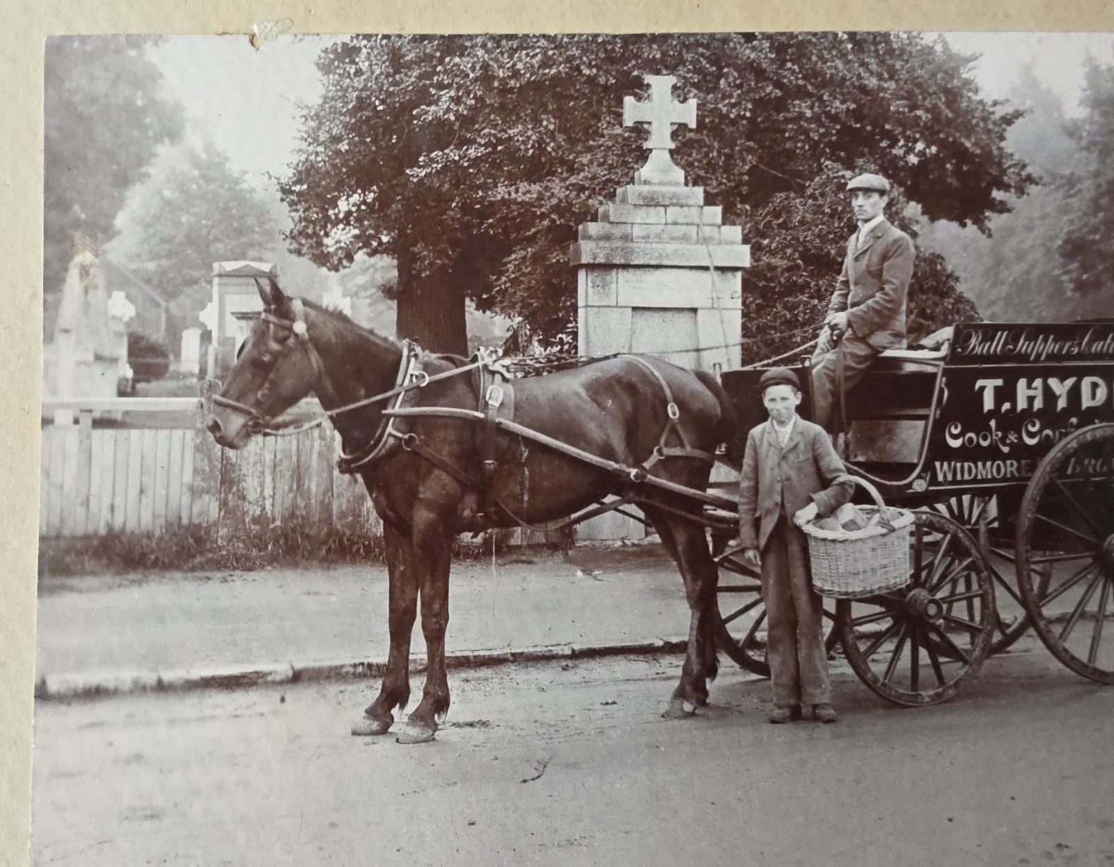 Photograph: Vintage Photograph, T. HYDE, Confectioner’s Horse and Cart, Widmore, Bromley.: catalogue image 5