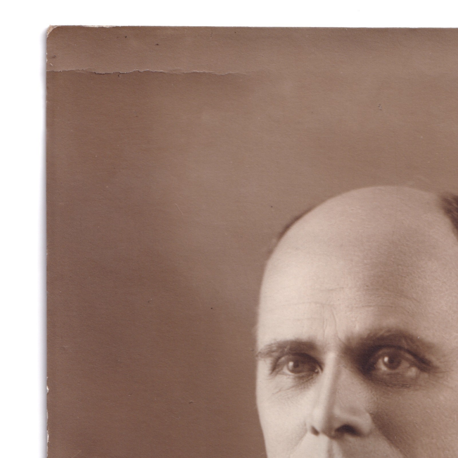 Postcard: Postcard: Possible Portrait of Bruce Bairnsfather, Cartoonist.: catalogue image 4
