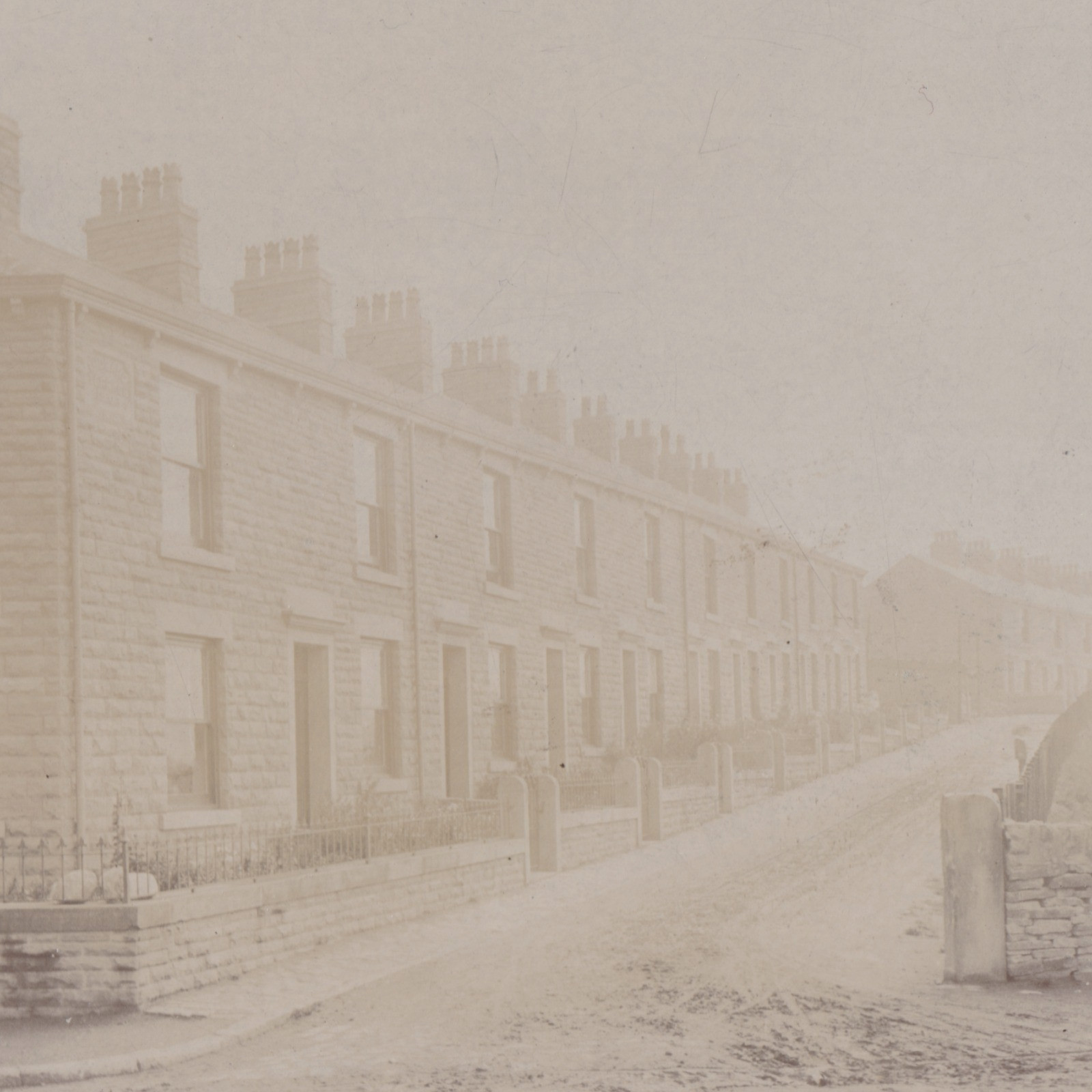 Postcard: Postcard: Possibly Woone Lane, Clitheroe, Lancashire, Real Photograph.: catalogue image 8