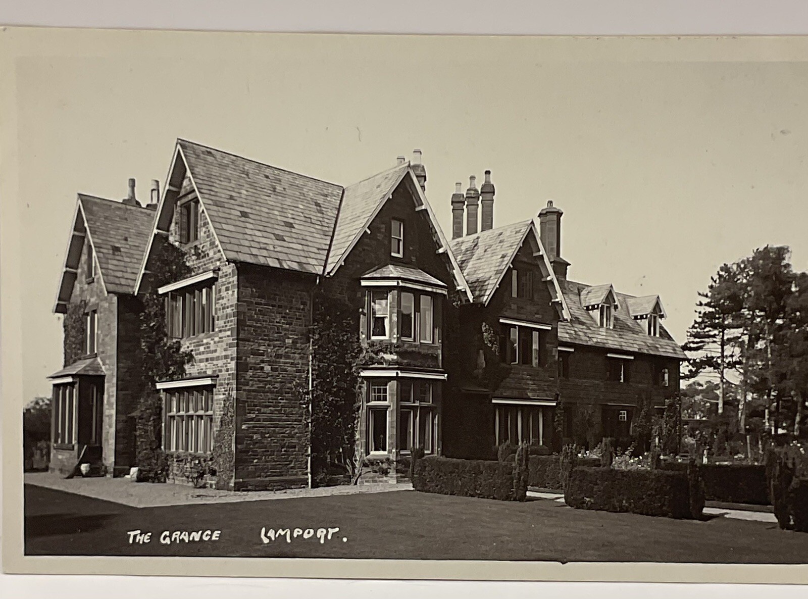 Postcard: Vintage Postcard, The Grange, Lamport, Near Northampton. Real Photograph.: catalogue image 2