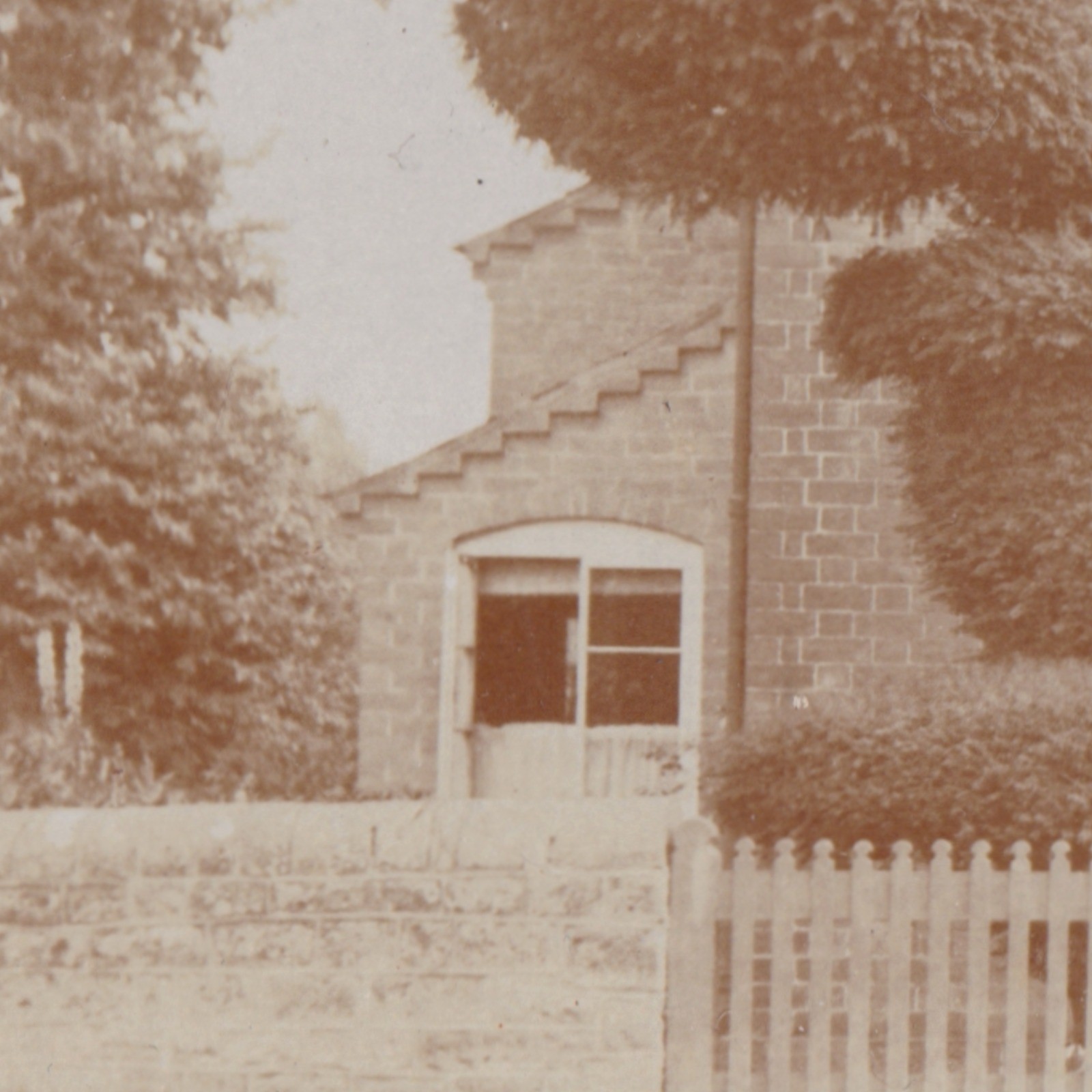 Postcard: Postcard Unidentified House, Family. Distinctive Topiary Bushes, Cross in Window: catalogue image 5